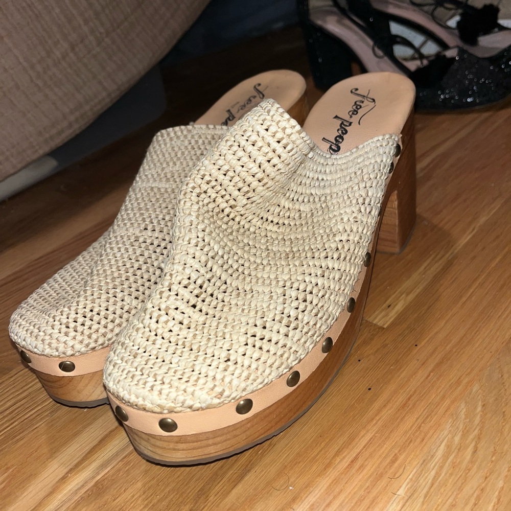 Free People Clog